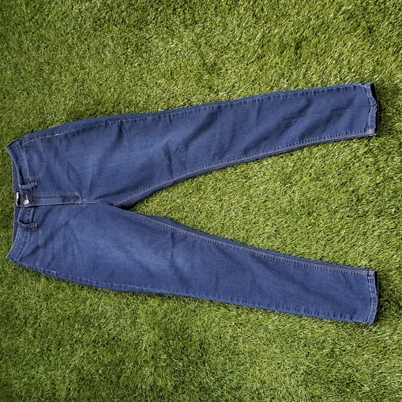 Fashion Nova Denim - Fashion Nova High-waist Stretch Skinny Jeans (sz 15)